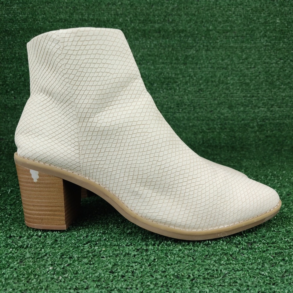 Target Ankle Boots Women 11 Cream Snakeskin Faux Leather Block Heel Pointed Toe